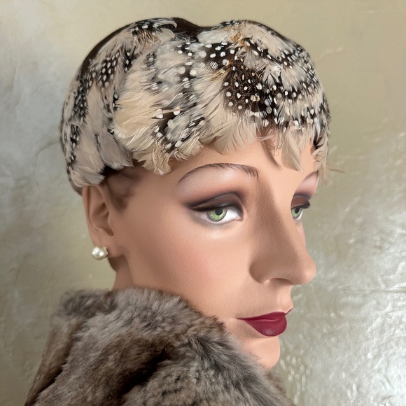 LOVELY 1950s\' BROWN FELT CAP WITH FEATHERS main image 9